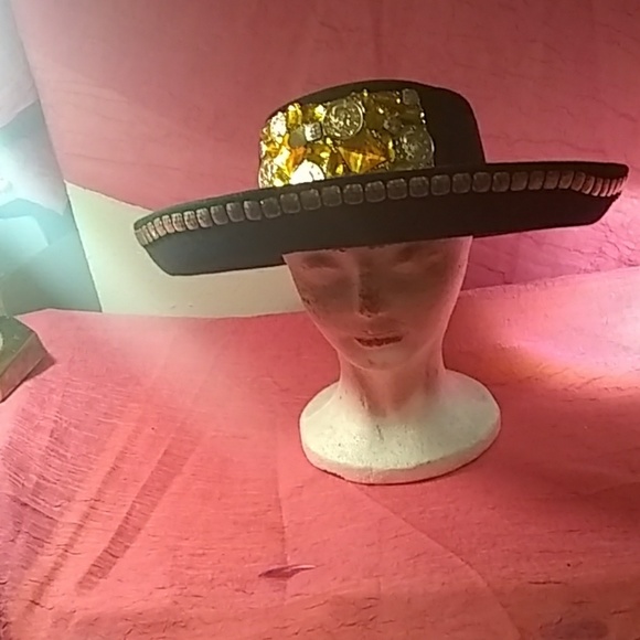 Black hat
